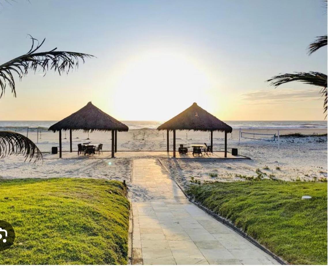 Apartamento Vista Total Do Mar Uma Cobertura A 400M Do Beach Park No Porto Das Dunas Aquiraz Condominio Terramaris Piscina Ampla Parque Infantil Sauna Estacionamento Privado Exterior photo